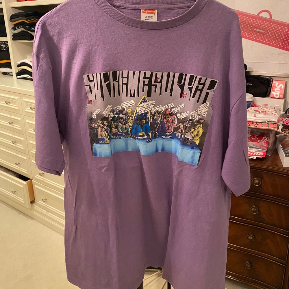 Supreme T-shirt